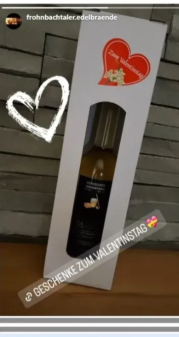 Geschenk zum Valentinstag in Präsentbox mit Sichtfenster