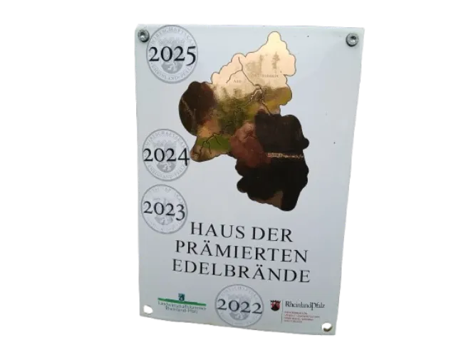 Frohnbachtaler Edelbrände: Haus der Prämierten Edelbrände