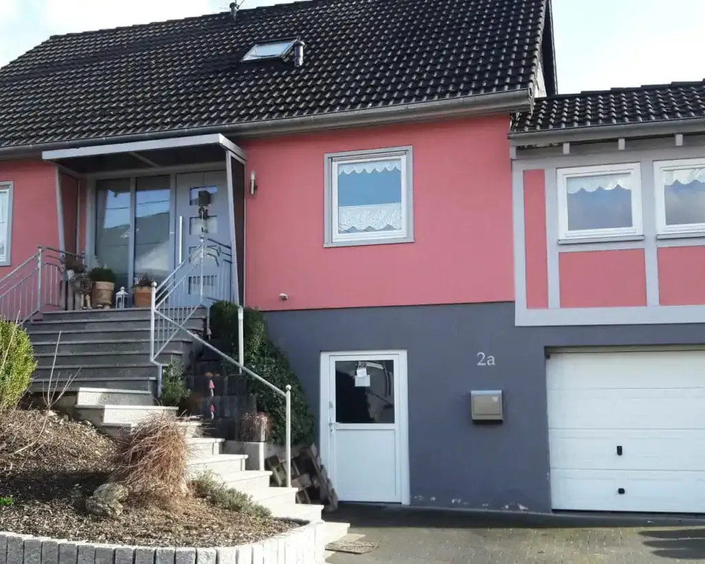 Edelbrandzentrale in der Bergstraße in Burgen
